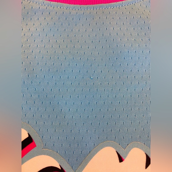 Miami Heat NBA 2019 Jimmy Butler #22 Men’s Jersey - Blue. Medium - Picture 7 of 7